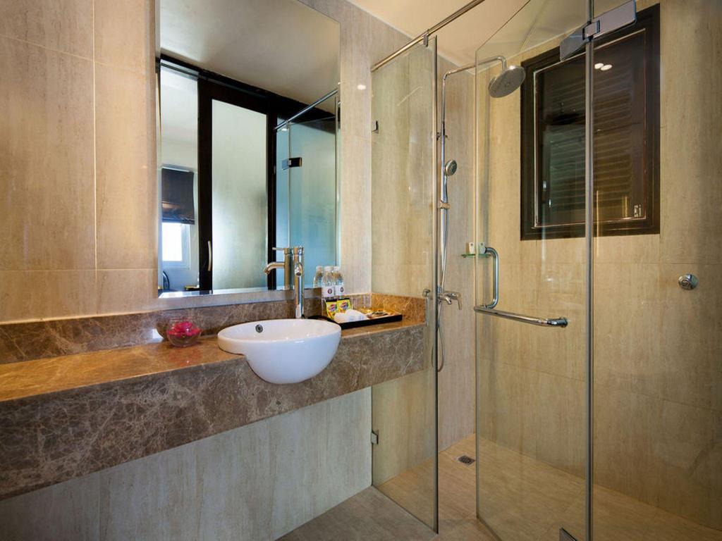 Phòng Deluxe - Khách sạn Dragon Pearl Hanoi