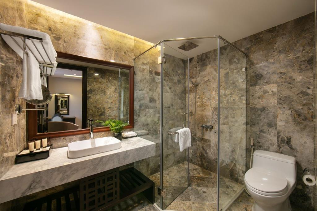 Deluxe Double or Twin - Khách Sạn Sen Grand & Spa