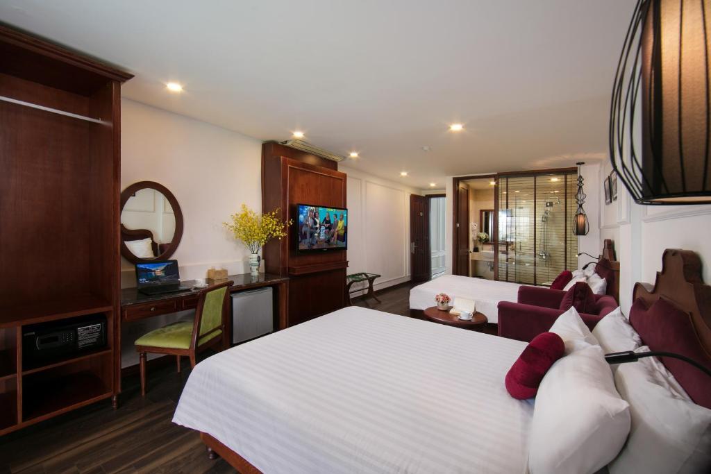 Phòng Deluxe Giường Đôi/2 Giường Đơn - Khách Sạn Vision Premier