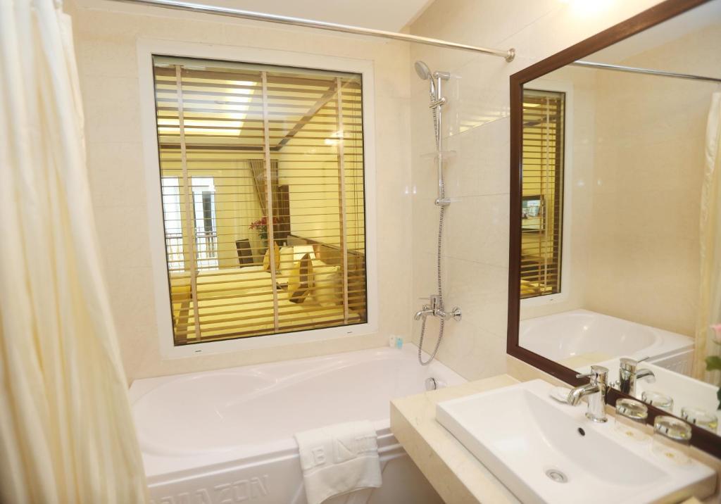 Phòng Executive Twin - Khách sạn Lenid Thợ Nhuộm