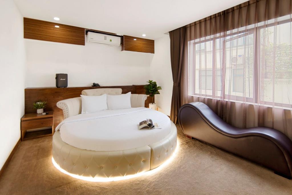 Phòng Luxury - Khách Sạn Night Hotel - My Hotel Group