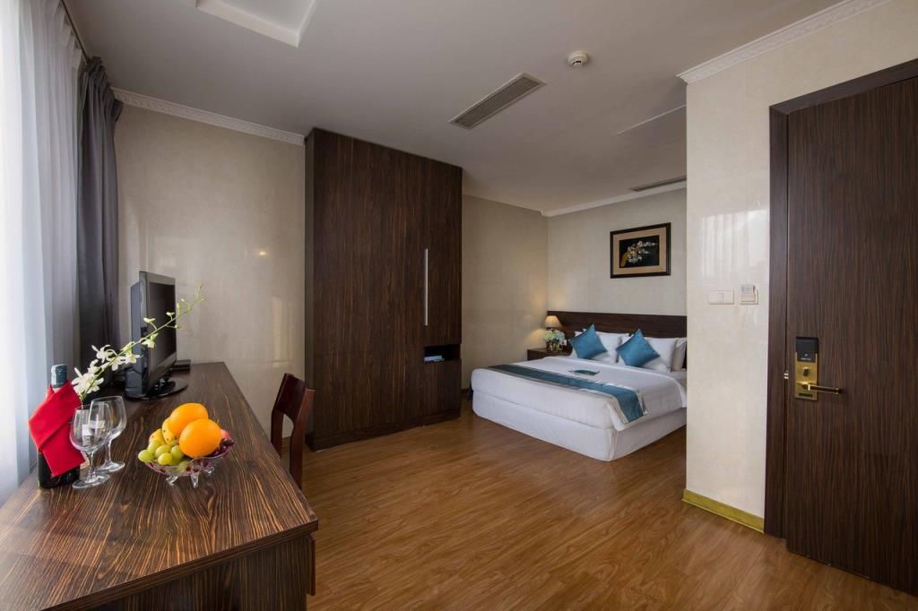 Phòng Superior Giường Đôi - Khách Sạn Danly Hà Nội
