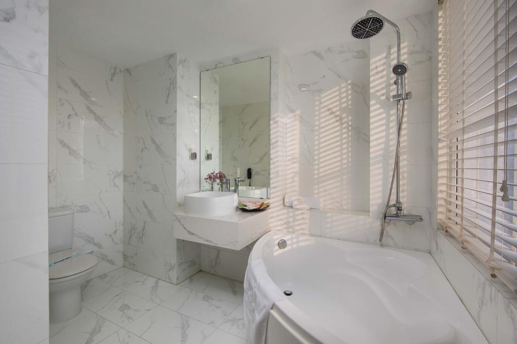 Danly Suite Có Phòng Khách, Hướng Quang Cảnh - Khách Sạn Danly Hà Nội