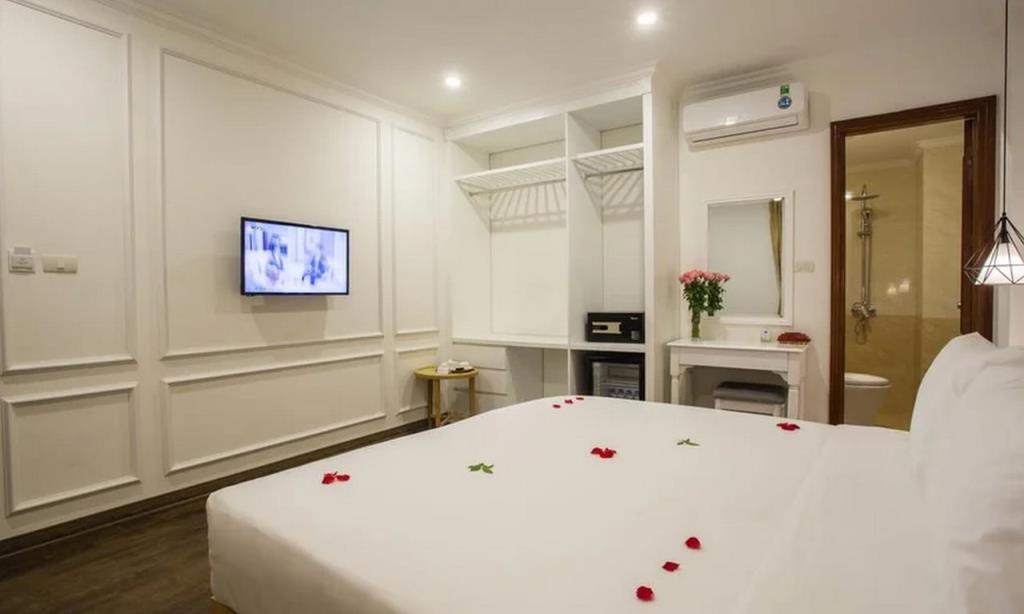 Superior Double - Khách Sạn Hà Nội A83