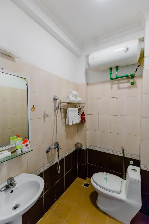 Deluxe Suite - Khách sạn A25 - Thanh Nhàn