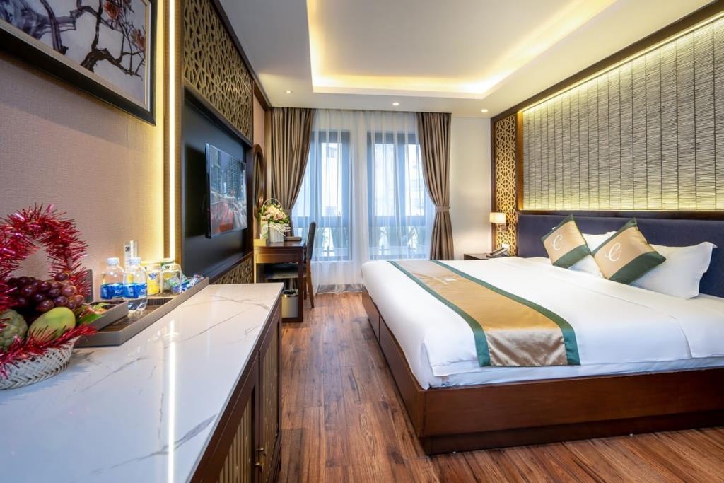 Phòng Standard - Khách sạn Conifer Grand