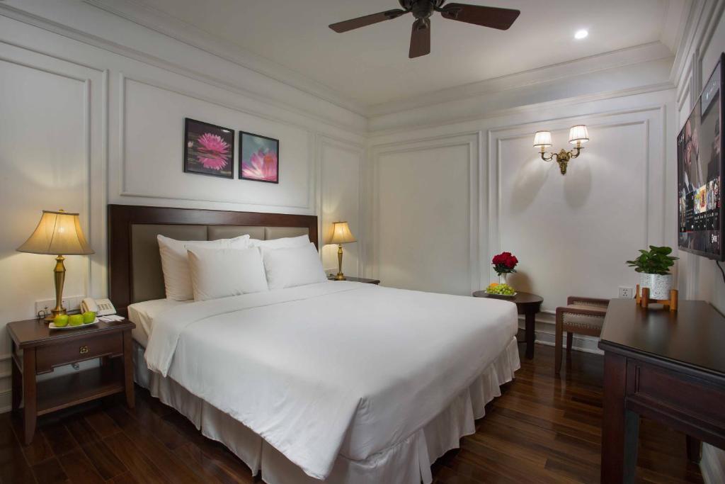 Phòng Superior giường đôi/ 2 giường đôi cửa sổ giếng trời - Hotel Du Monde