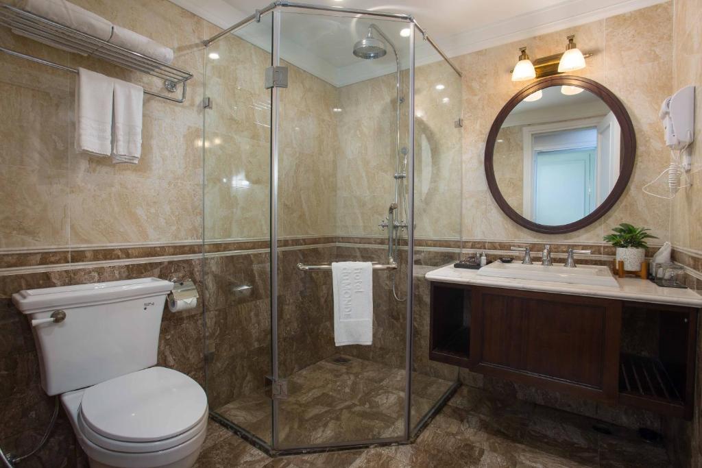 Phòng Deluxe giường đôi/2 giường đơn hướng phố - Hotel Du Monde