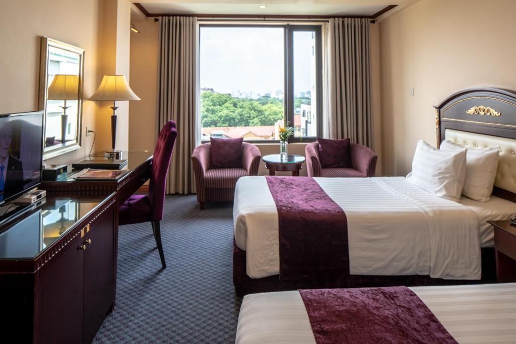 Deluxe Double/ Twin - Khách Sạn Flower Garden Hanoi