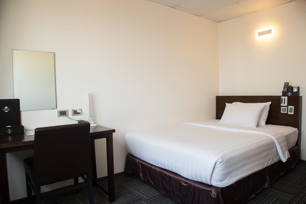 Superior Non Smoking - Khách Sạn Sakura 3 Hà Nội