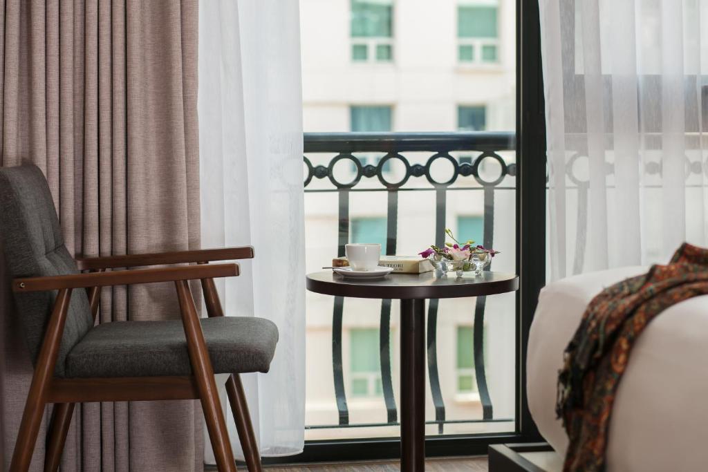 Phòng Superior - Khách Sạn Grandiose Hotel & Spab