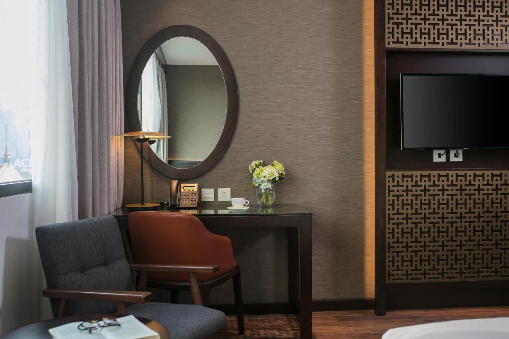 Phòng Deluxe - Khách Sạn Grandiose Hotel & Spab