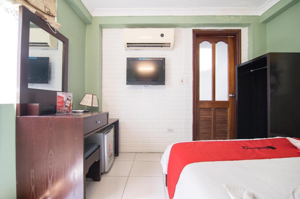 Phòng Deluxe - Khách Sạn Rendezvous Boutique