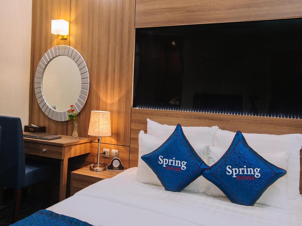 Classic King Size Room - Khách Sạn Spring Hanoi