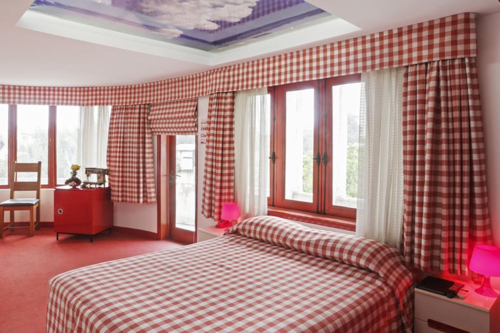 Deluxe Espana - Khách Sạn Thăng Long Espana