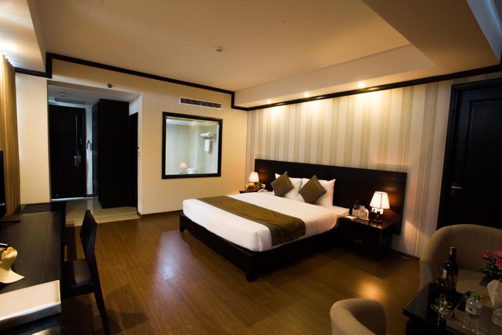 Deluxe Room - Khách Sạn Top Hữu Nghị