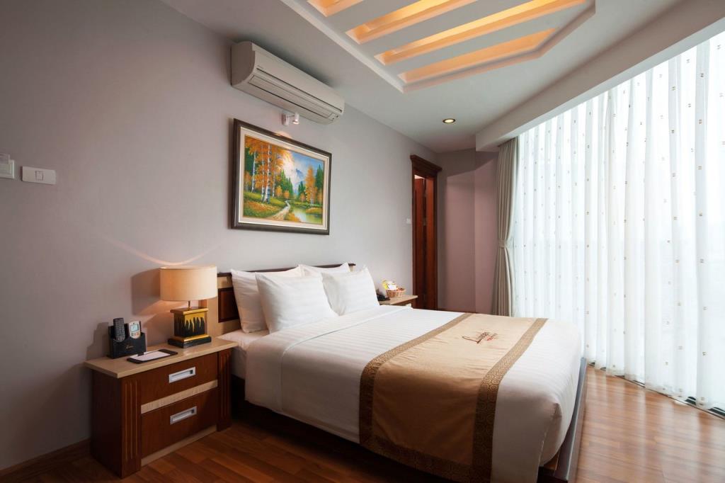 Deluxe City View - Khách Sạn Luxeden