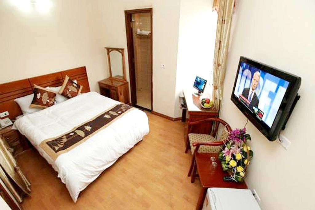 Phòng Giường Đôi Hạng Tiết Kiệm (Economy Double) - Khách sạn Sunflower Hotel & Travel
