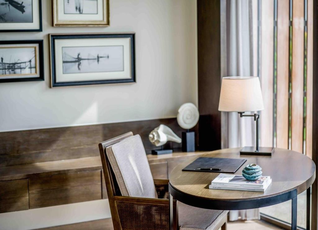 Junior Suite Resort View - InterContinental Phú Quốc Long Beach Resort