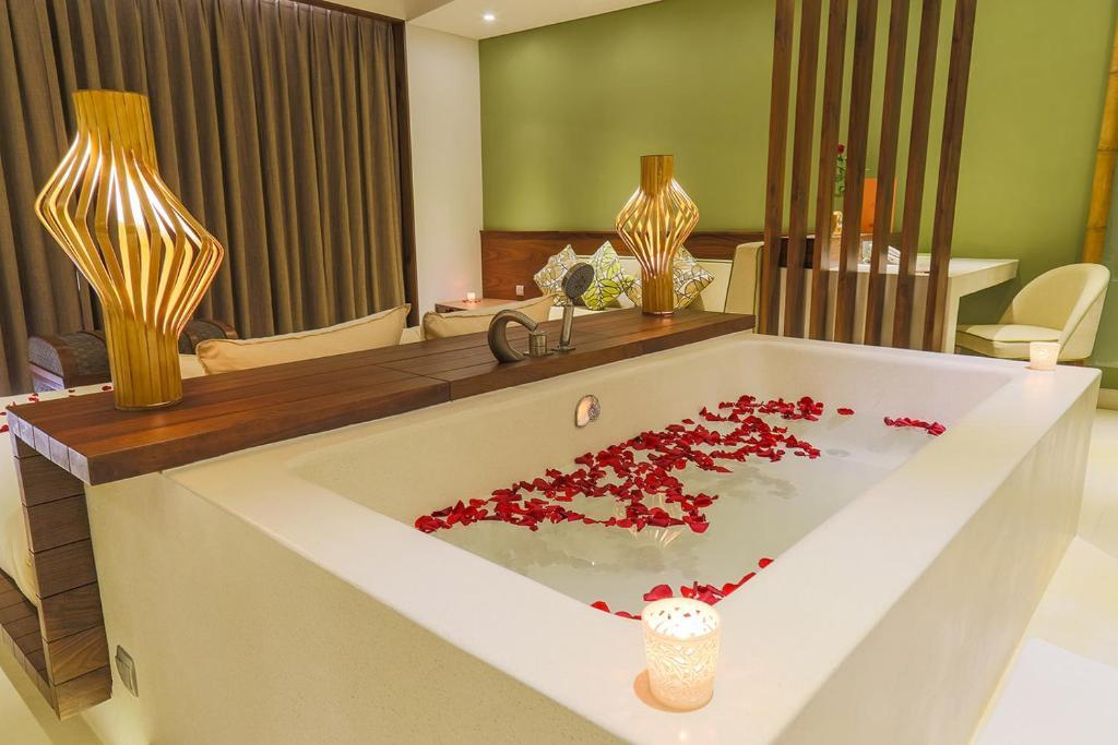 Premium Deluxe Ocean View - The Shells Resort & Spa Phú Quốc