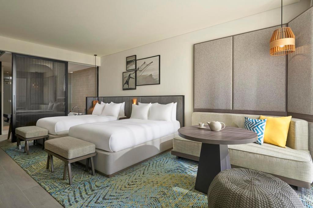 Premium Twin-Bed Room - Crowne Plaza Phú Quốc Starbay Resort