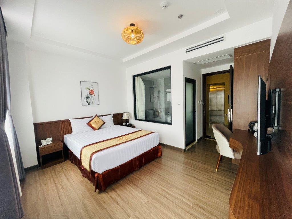 Deluxe King City View Room - Khách sạn Harry Phú Quốc 1