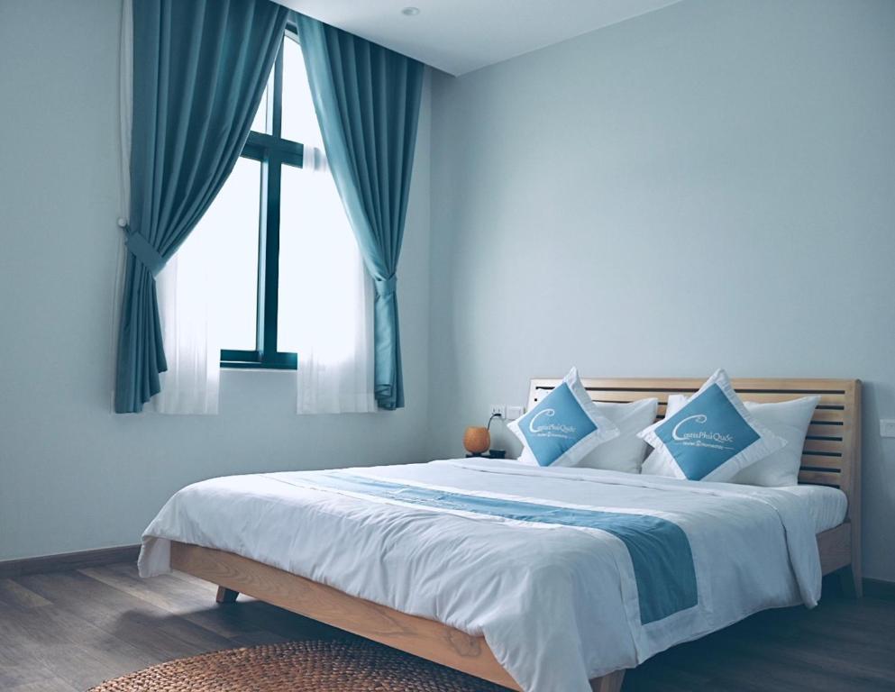 Phòng Superior Giường Đôi - The Costis Phú Quốc Hostel