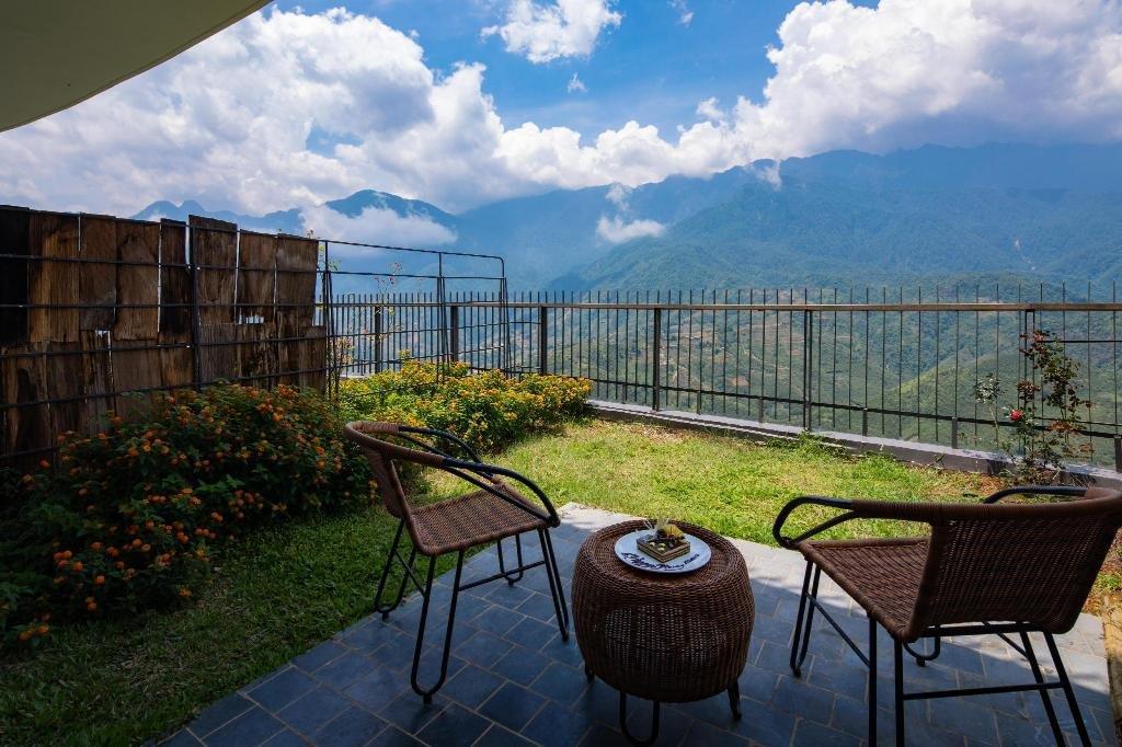 Phòng Super Deluxe Ban Công Hướng Núi - Khách sạn Pao's Sapa Leisure