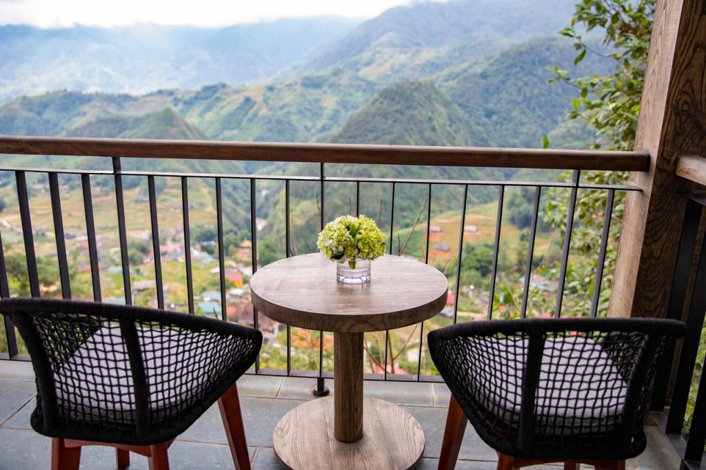 Deluxe Mountain View - Sapa Cat Cat Hills Resort & Spa