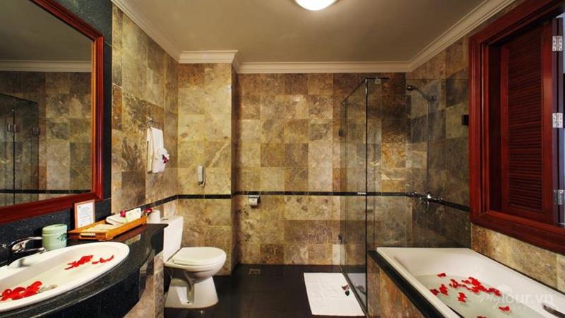 Colonial Deluxe - Khách Sạn Sài Gòn Morin