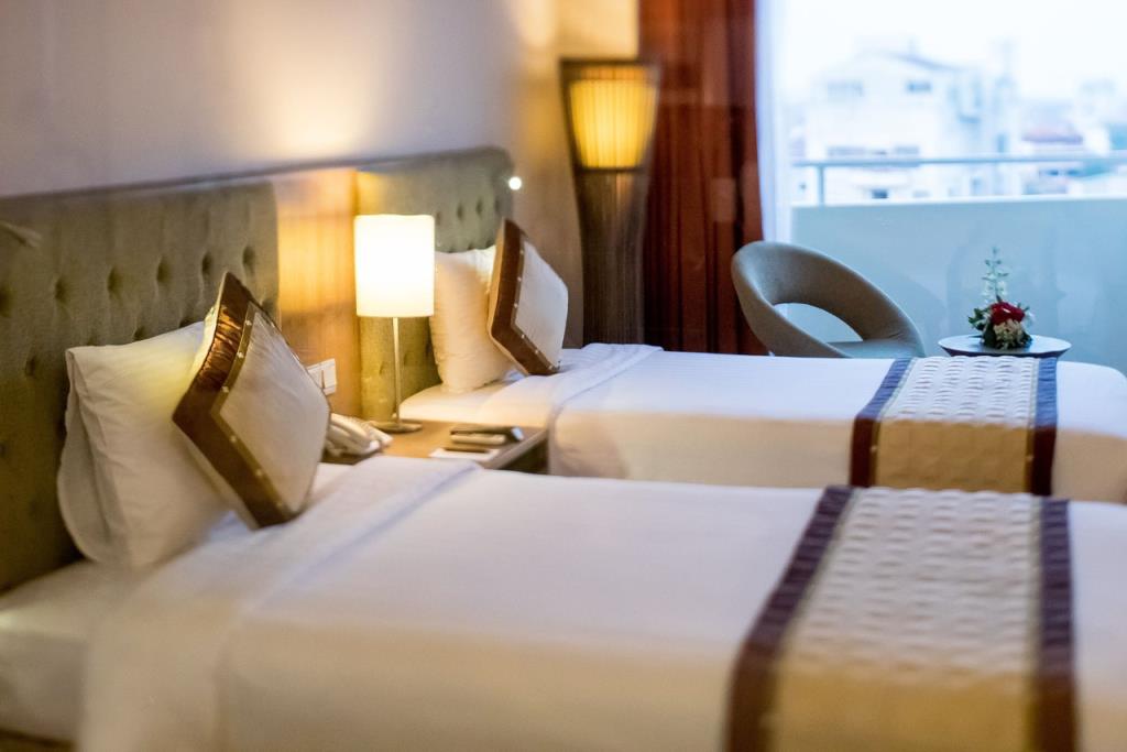 Deluxe Twin River View - Khách sạn Mường Thanh Holiday Huế