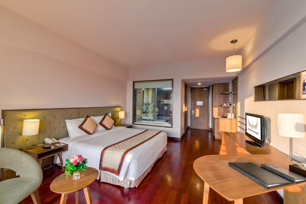 Deluxe River View (Single/Double) - Khách sạn Mường Thanh Holiday Huế
