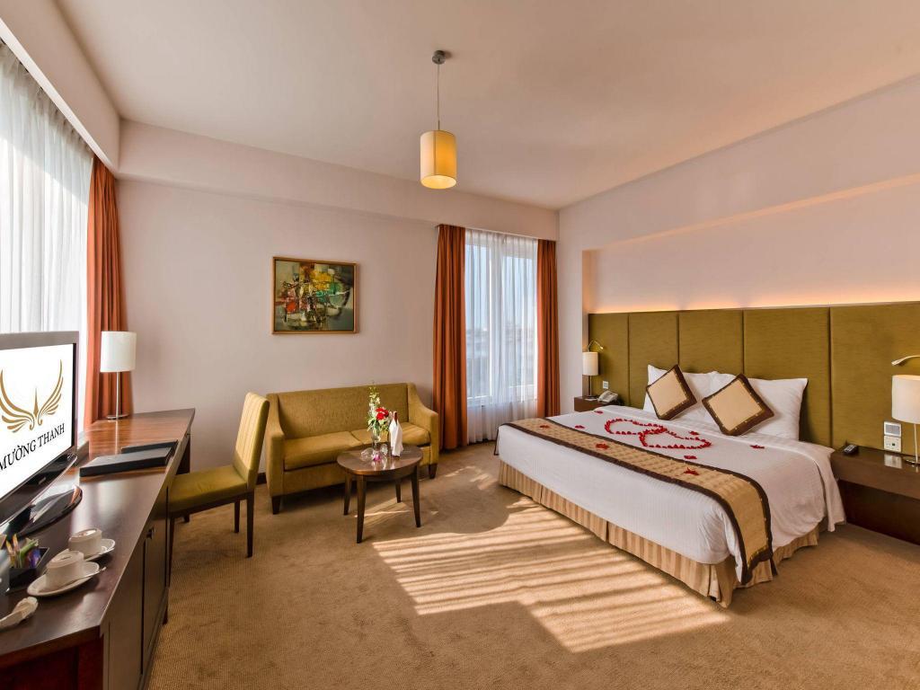 Premium King Deluxe (Single/Double) - Khách sạn Mường Thanh Holiday Huế