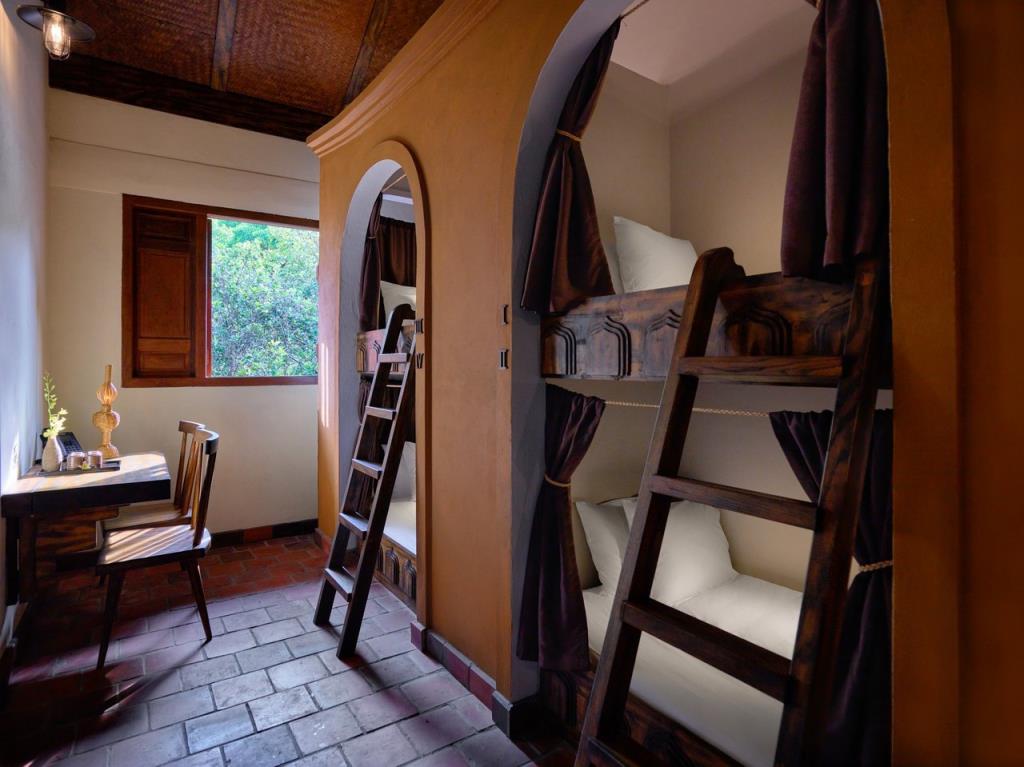 Phòng Classic tòa Hương Bưởi/Hương Bài/Hương sả - Làng Nương Yên Tử (Thuộc quần thể Legacy Yên Tử - Mgallery)