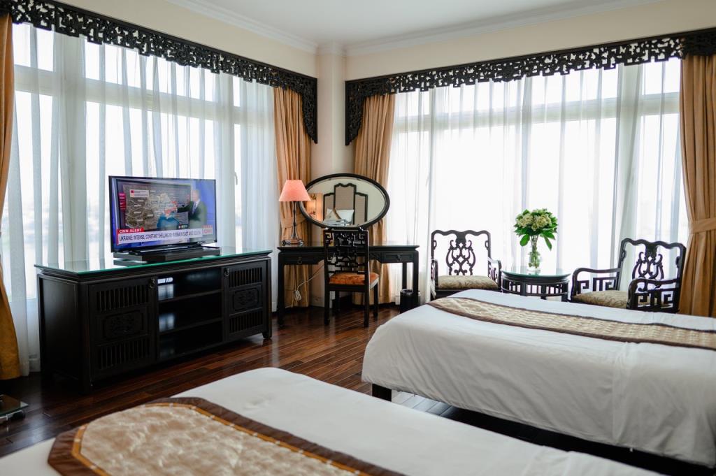Deluxe River View Twin - Khách Sạn Imperial Huế