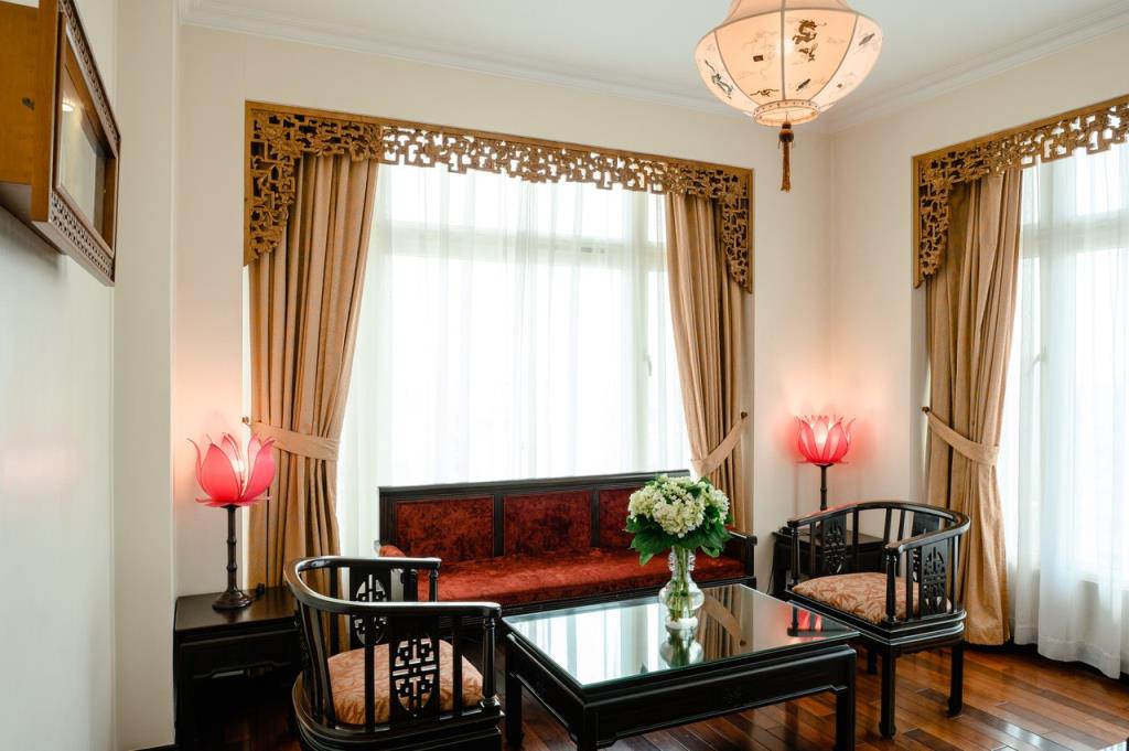 Junior Suite City View Queen - Khách Sạn Imperial Huế