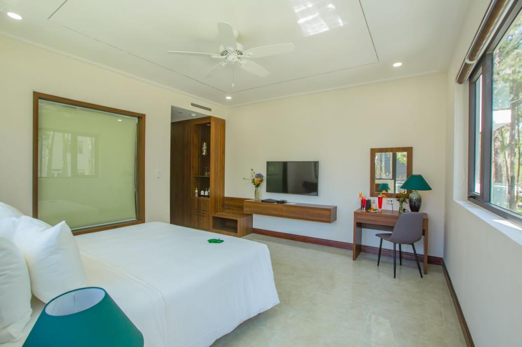 Premium Deluxe Lake View - Cereja Hotel & Resort Đà Lạt