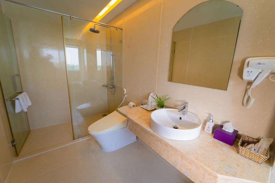 Grand Suite  - Khách Sạn Century Riverside Huế