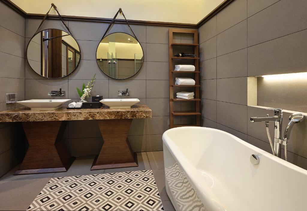 Executive Suite - Khách sạn Senna Huế