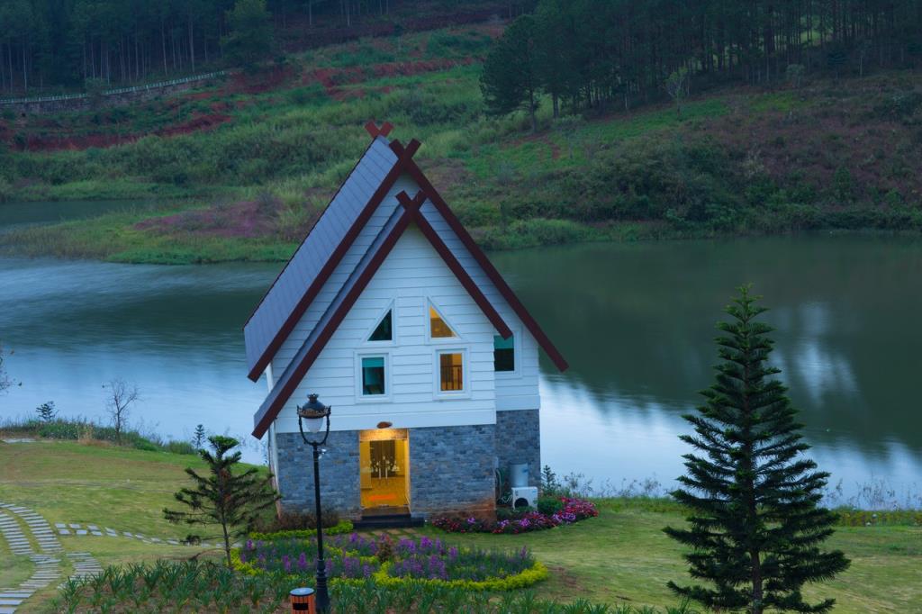 Luxury Villa 4 Bedrooms - Dalat Wonder Resort