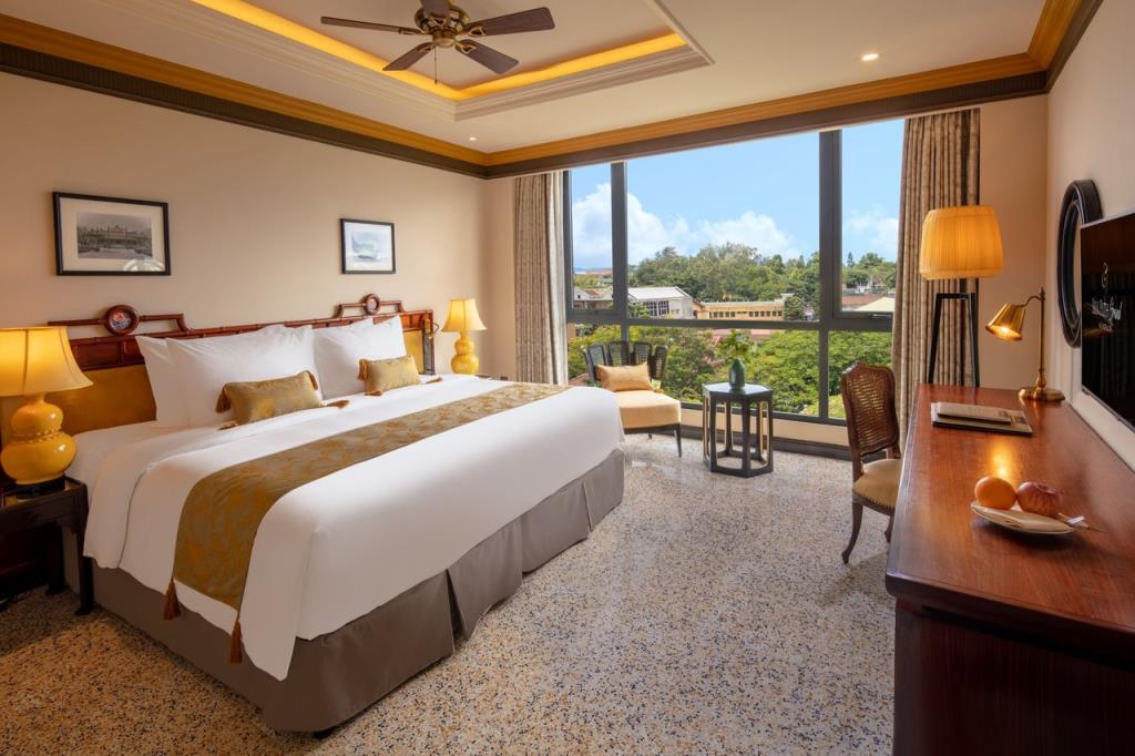 Premium Classic Room - Khách Sạn Silk Path Grand Huế
