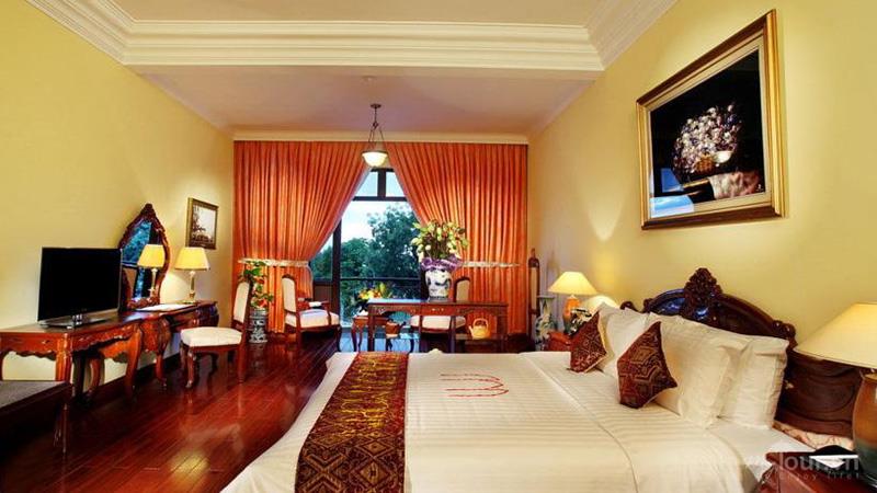 Colonial Suite - Khách Sạn Sài Gòn Morin