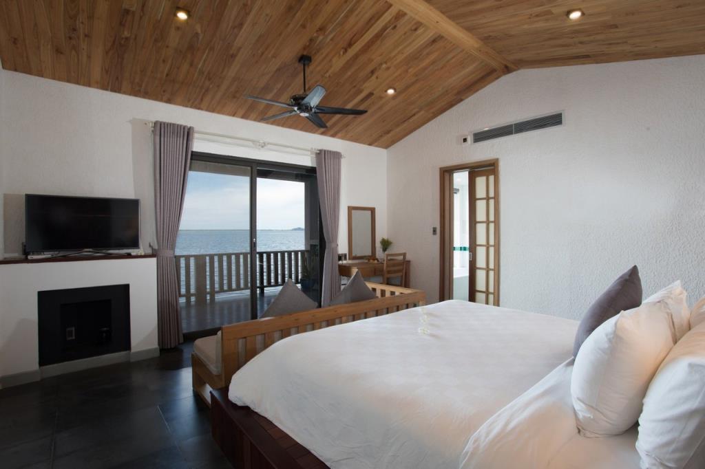 2 Bedrooms Lagoon View Villa - Vedana Lagoon Resort & Spa