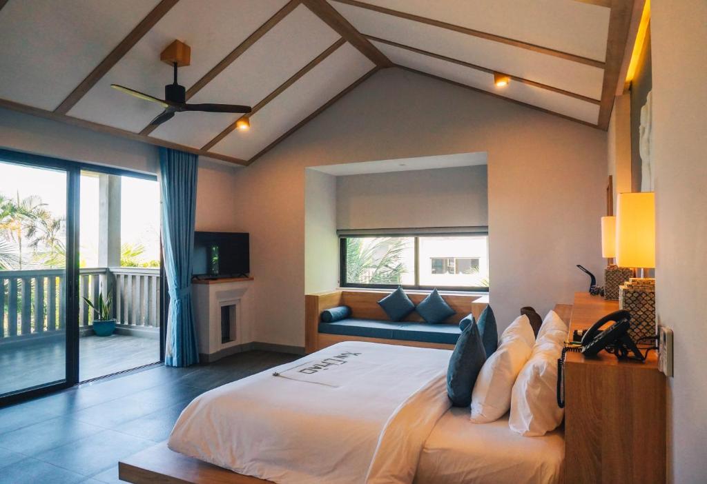 3 Bedrooms Hillside Pool Villa - Vedana Lagoon Resort & Spa