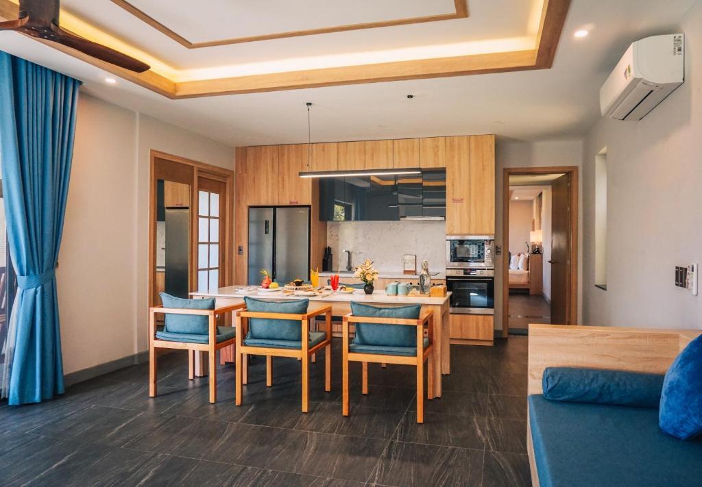 3 Bedrooms Hillside Pool Villa - Vedana Lagoon Resort & Spa