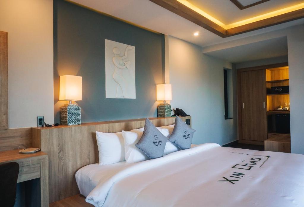 4 Bedrooms Hillside Pool Villa - Vedana Lagoon Resort & Spa