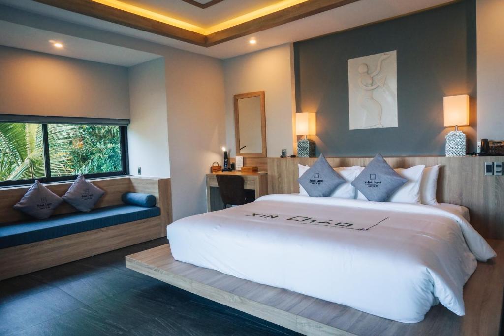 4 Bedrooms Hillside Pool Villa - Vedana Lagoon Resort & Spa