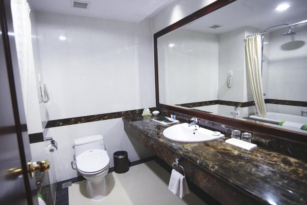 Family Room (1 Dlb Connecting 1 Twn) - Khách sạn Sài Gòn Đà Lạt