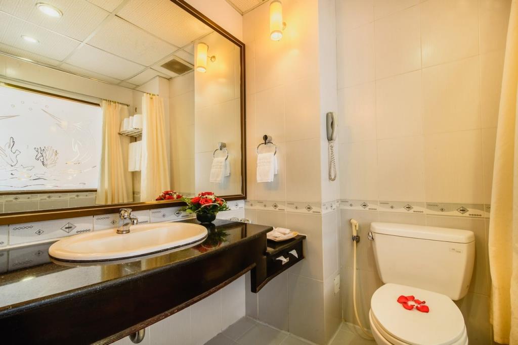 Deluxe River View - Hương Giang Resort & Spa