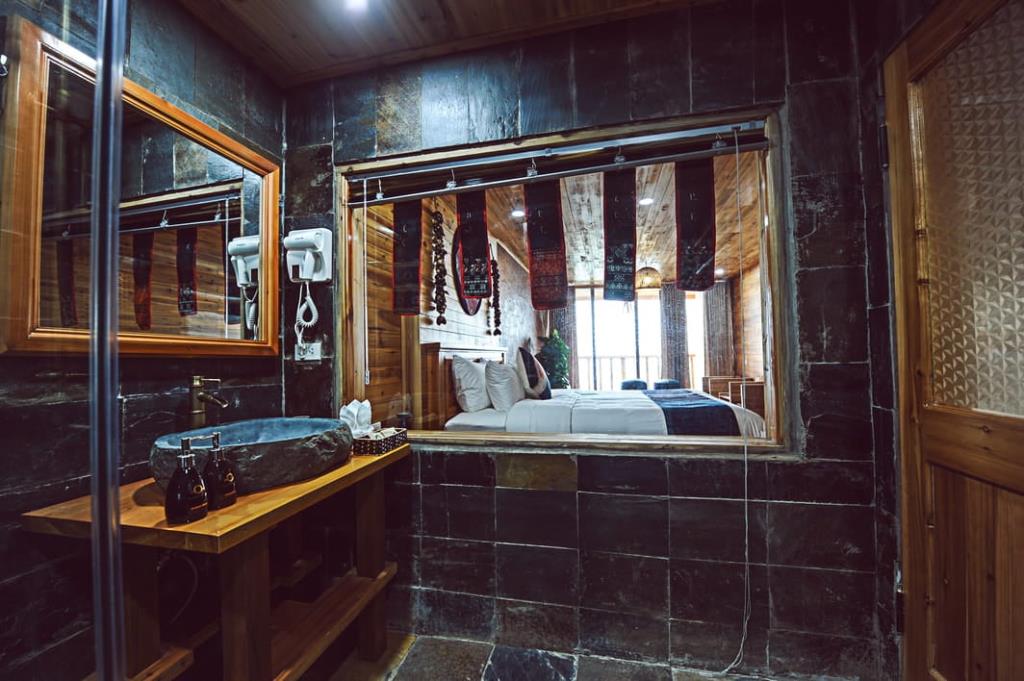 Deluxe Balcony, Mountain View - Laxsik Ecolodge